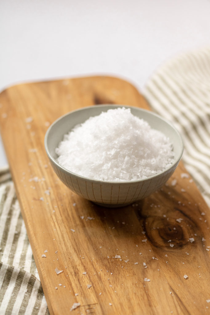 a bowl of Maldon finishing salt