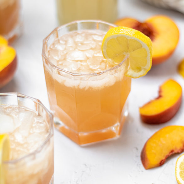 peach_lemonade_002 peachy bourbon lemonade made and ready to drink